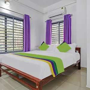 Hotel Nirupama,hotel Aluva 700 Mtr From Aluva Railway Station, Alwaye
