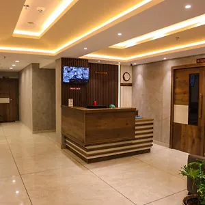 Hotel Mezkar Residency, Alwaye