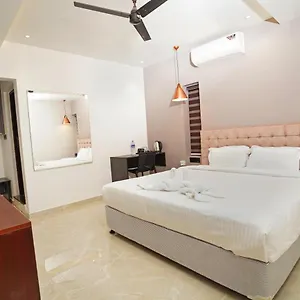 Hotel 7 The Business, Alwaye